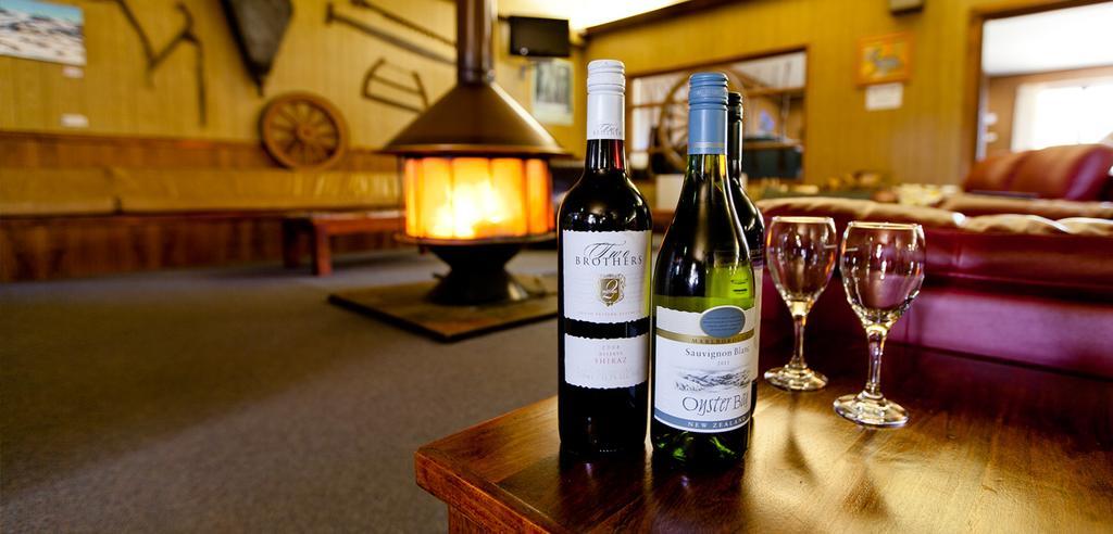 Snowy Mountains Resort And Function Centre Adaminaby Dış mekan fotoğraf
