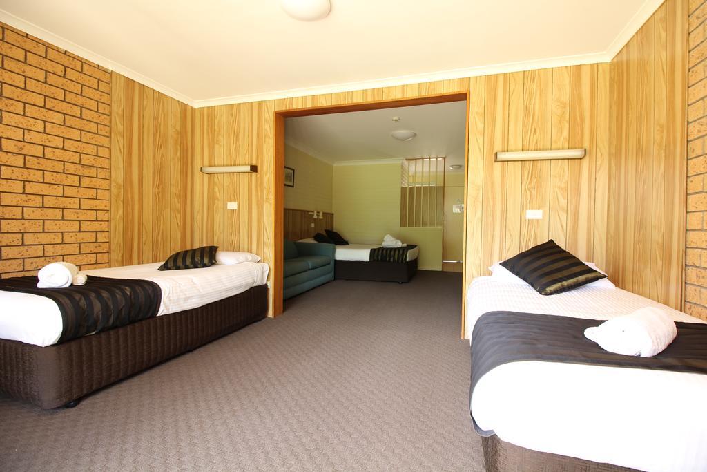 Snowy Mountains Resort And Function Centre Adaminaby Oda fotoğraf