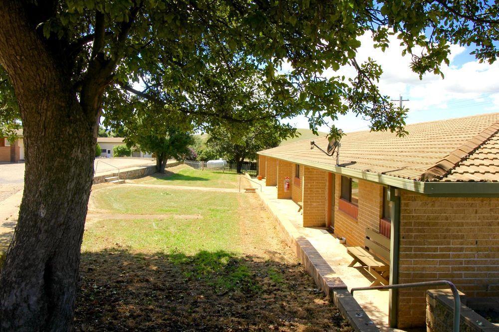 Snowy Mountains Resort And Function Centre Adaminaby Dış mekan fotoğraf