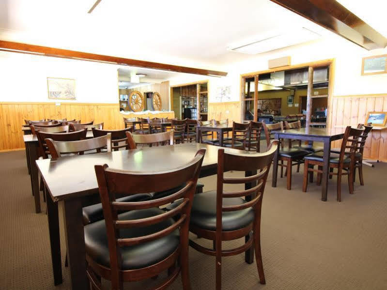 Snowy Mountains Resort And Function Centre Adaminaby Dış mekan fotoğraf