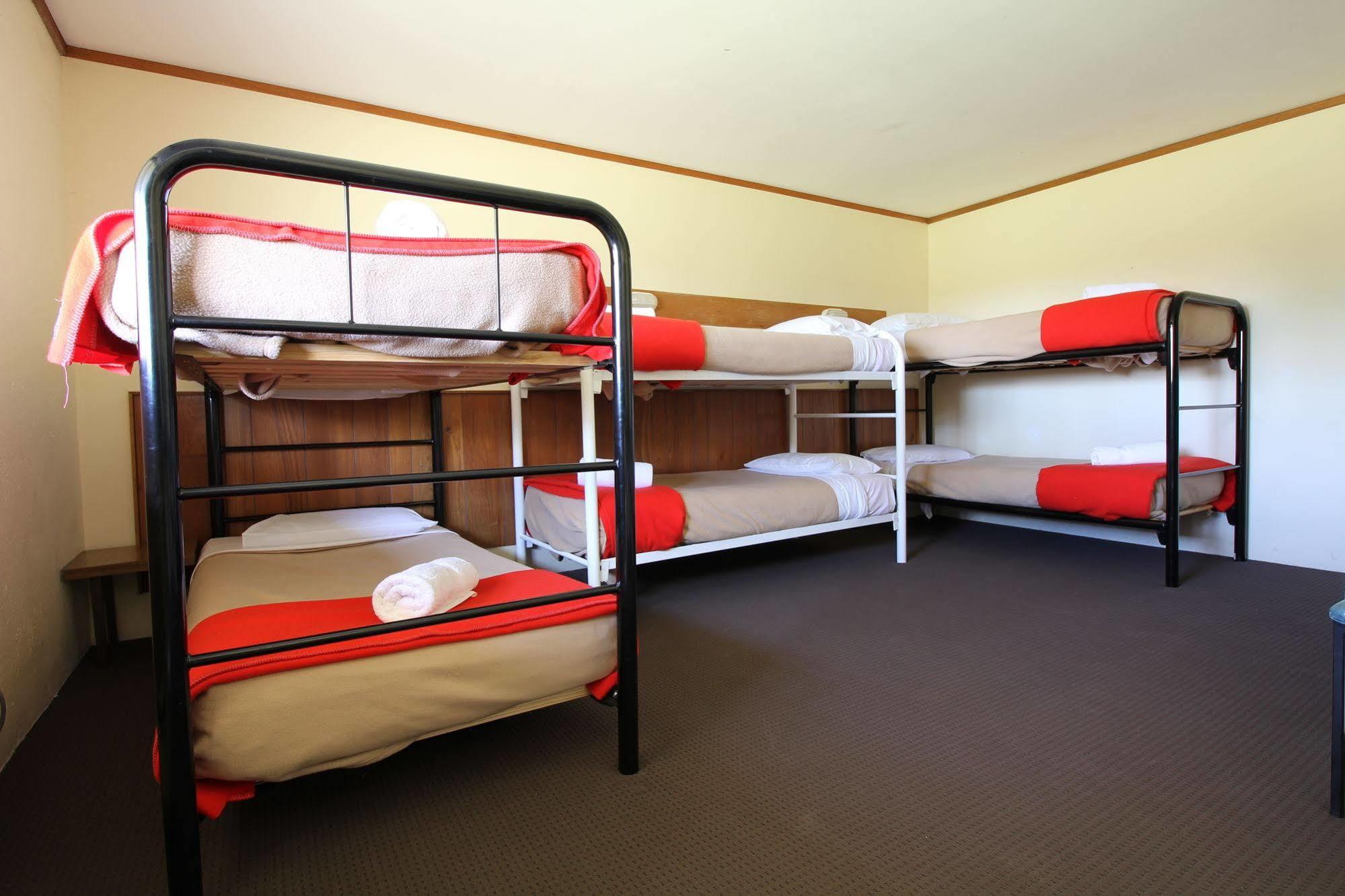 Snowy Mountains Resort And Function Centre Adaminaby Dış mekan fotoğraf