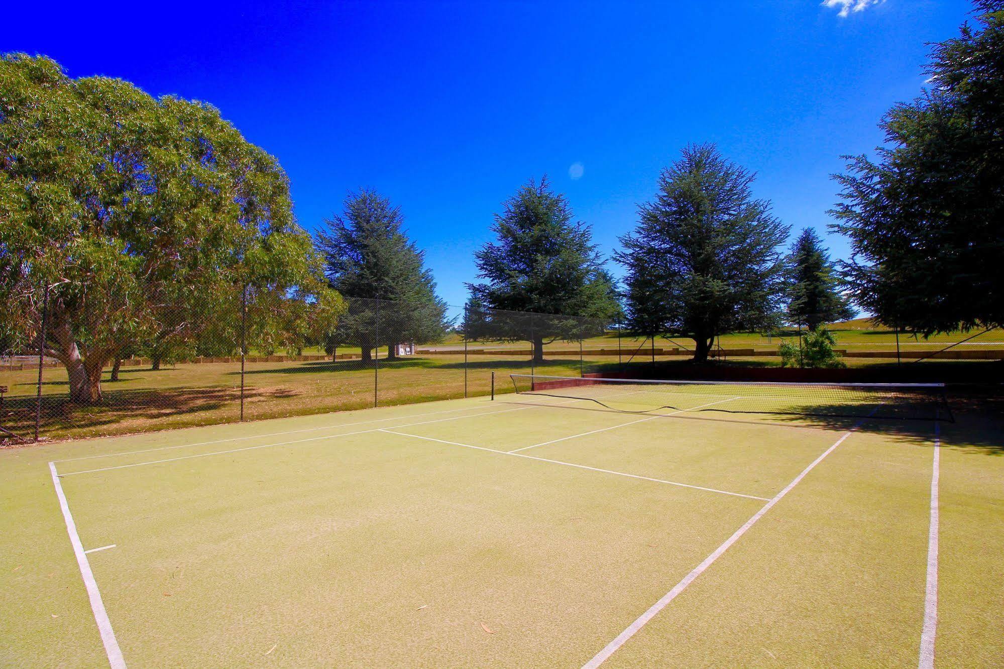 Snowy Mountains Resort And Function Centre Adaminaby Dış mekan fotoğraf